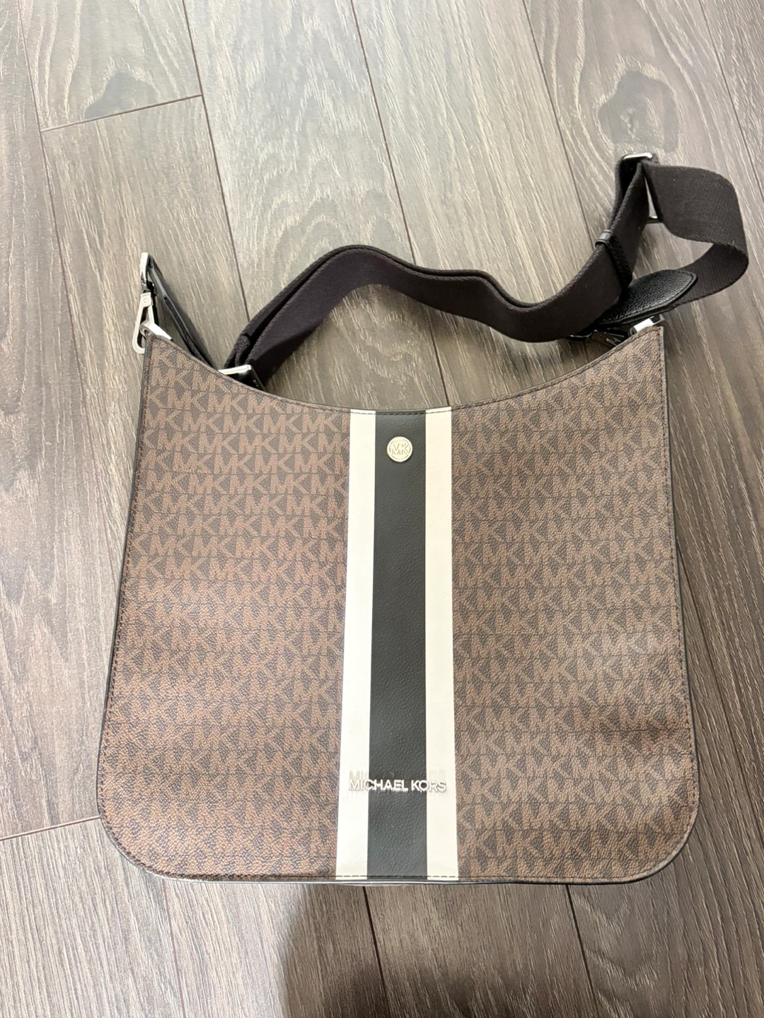 Michael Kors Women's Brown MK Signature Shoulder Bag