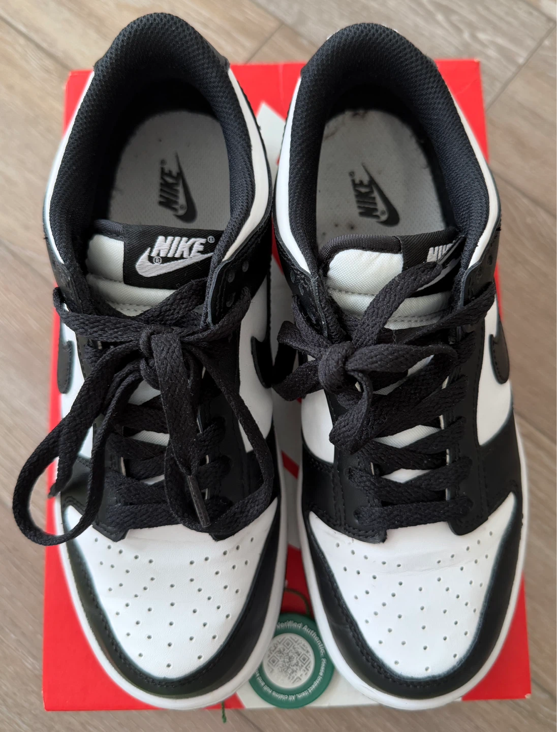 Nike Dunk Low (GS) White/Black Sneakers size 6Y - photo 3