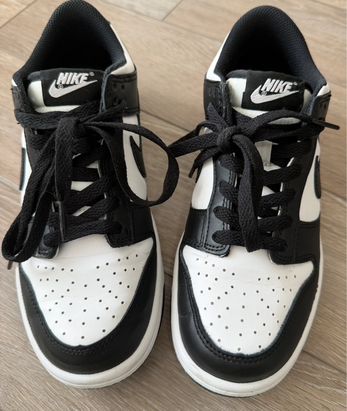 Nike Dunk Low (GS) White/Black Sneakers size 6Y - photo 4