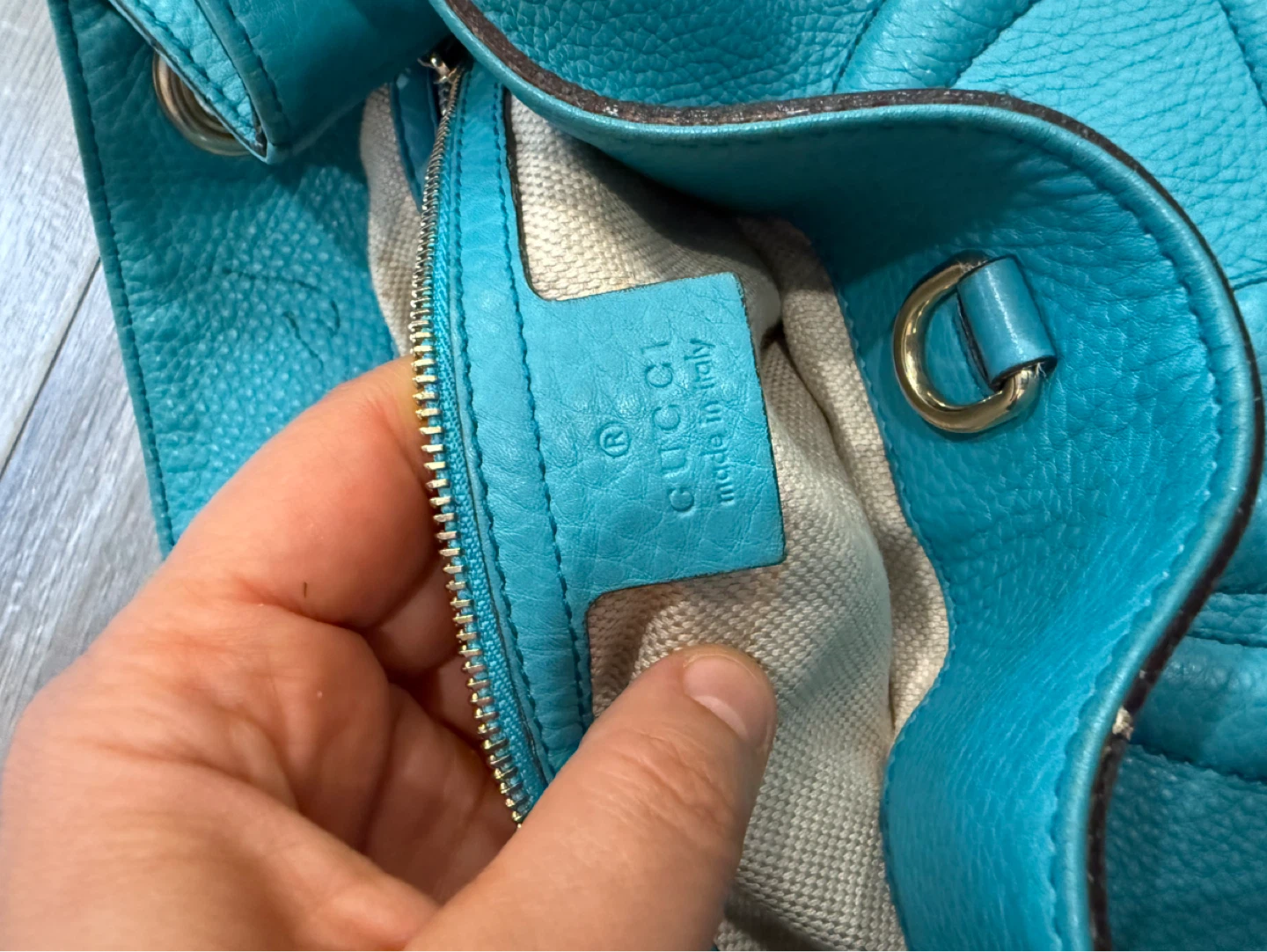 Gucci Shoulder Bag - photo 4