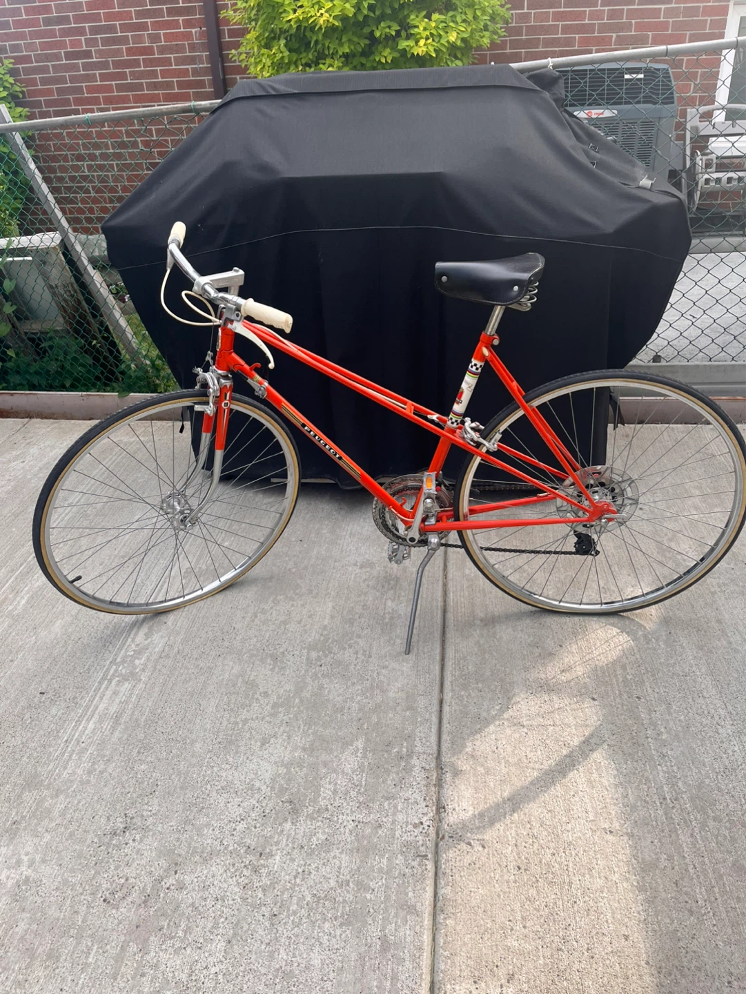 Vintage Red Peugeot Bicycle - photo 4