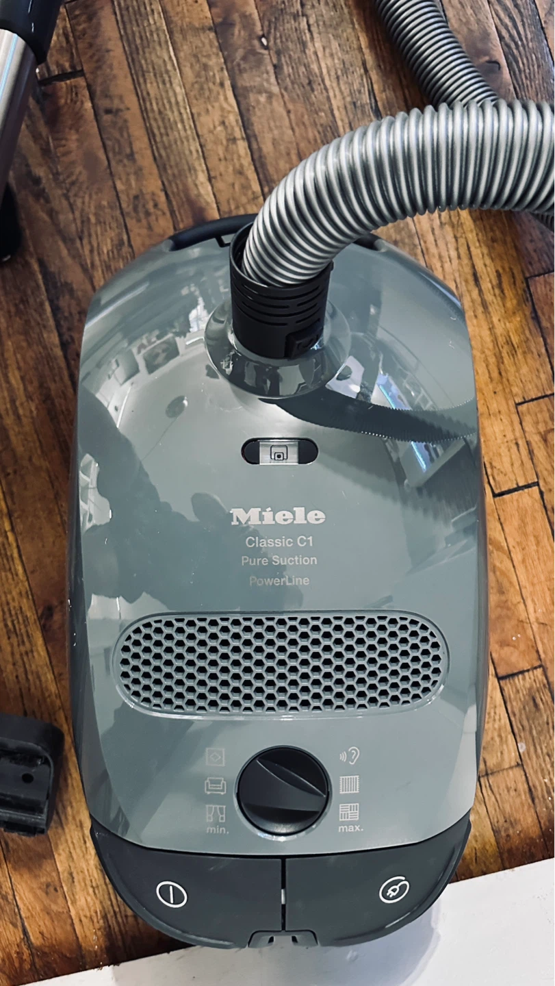 Miele Classic C1 Pure Suction PowerLine Vacuum - photo 2