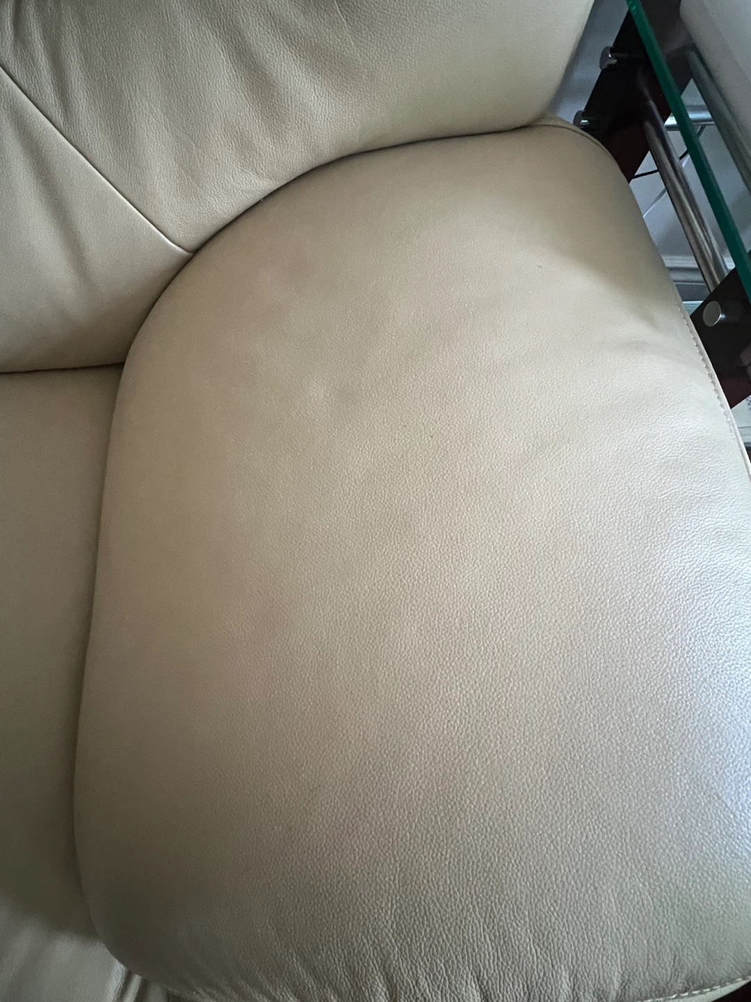 Luxury Beige Leather Sofa – Excellent Condition – Modern Design - photo 4