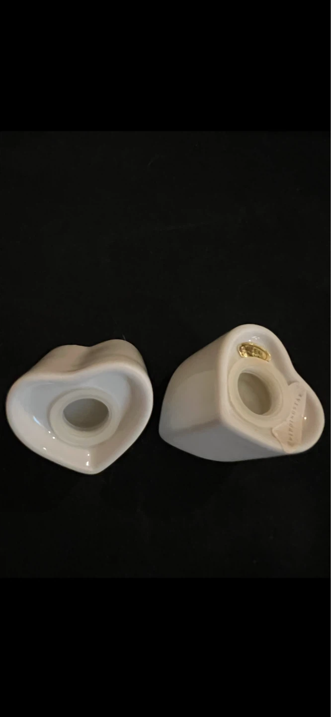 White Ceramic Heart Salt and Pepper Shakers - photo 5