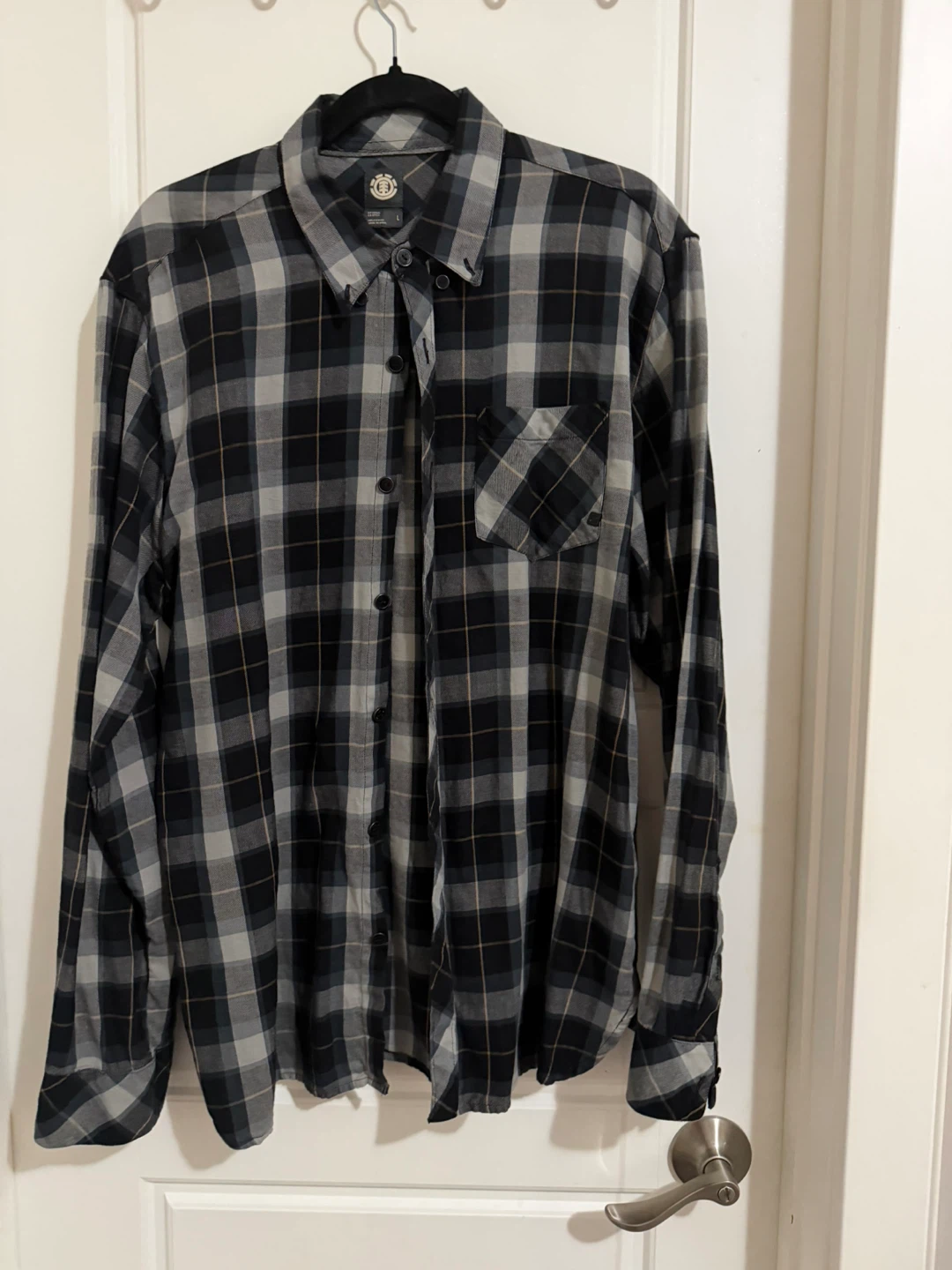 7 pieces of shirts for $50 - photo 2