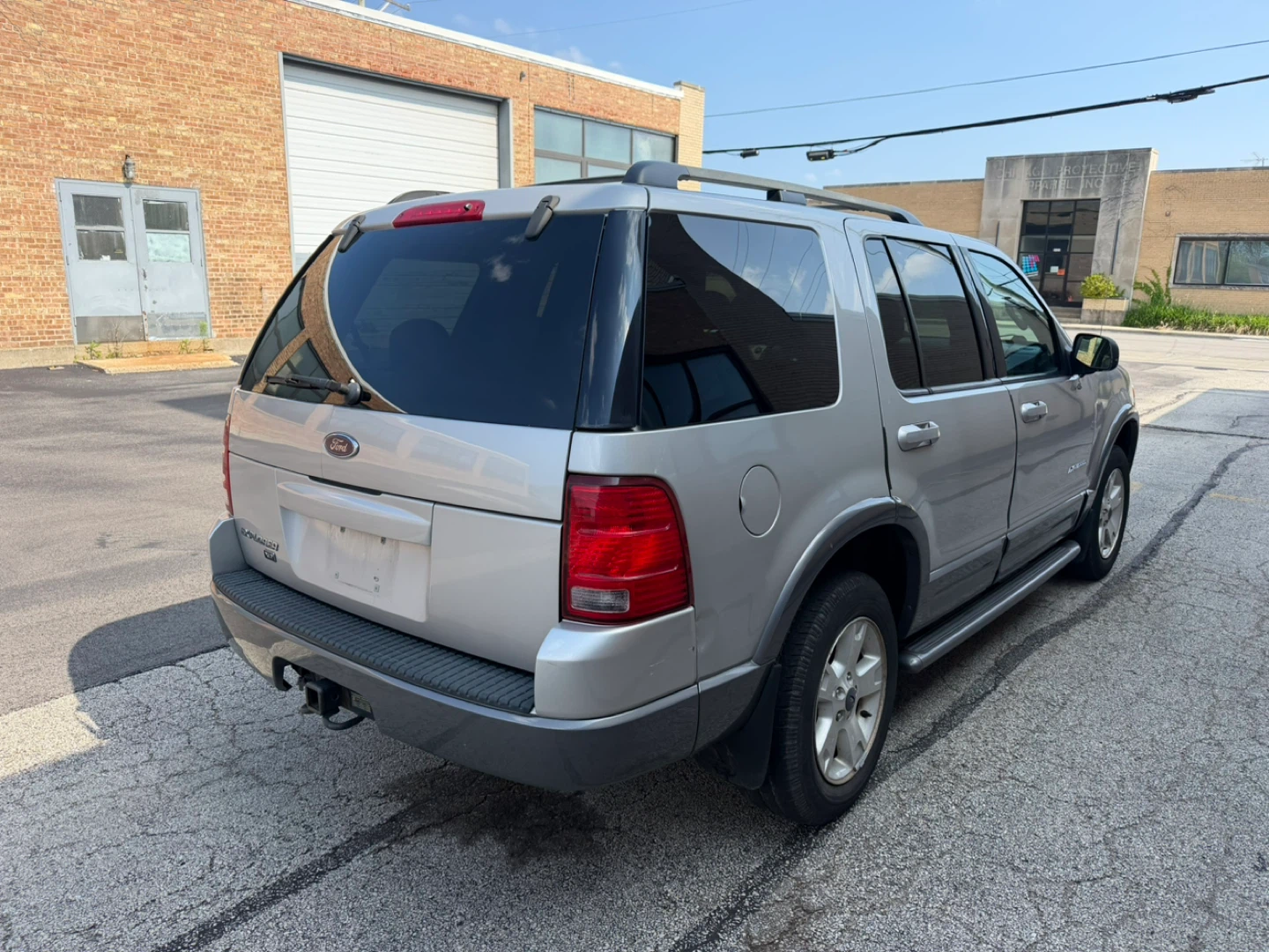 2004 Ford Explorer 128k miles clean title runs and drives great - photo 4