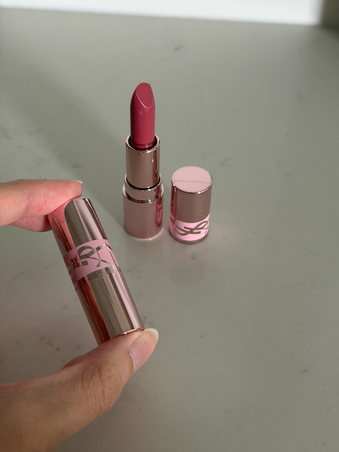 Yves Saint Laurent Rouge Volupté Shine Lipstick - photo 2
