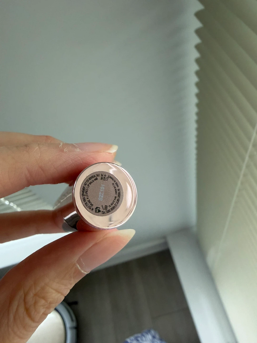 Yves Saint Laurent Rouge Volupté Shine Lipstick - photo 3