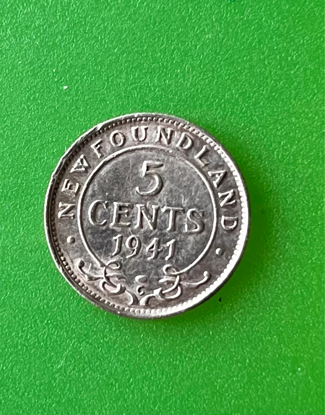 Vintage 1941 Newfoundland 5 Cent Silver Coin - photo 5