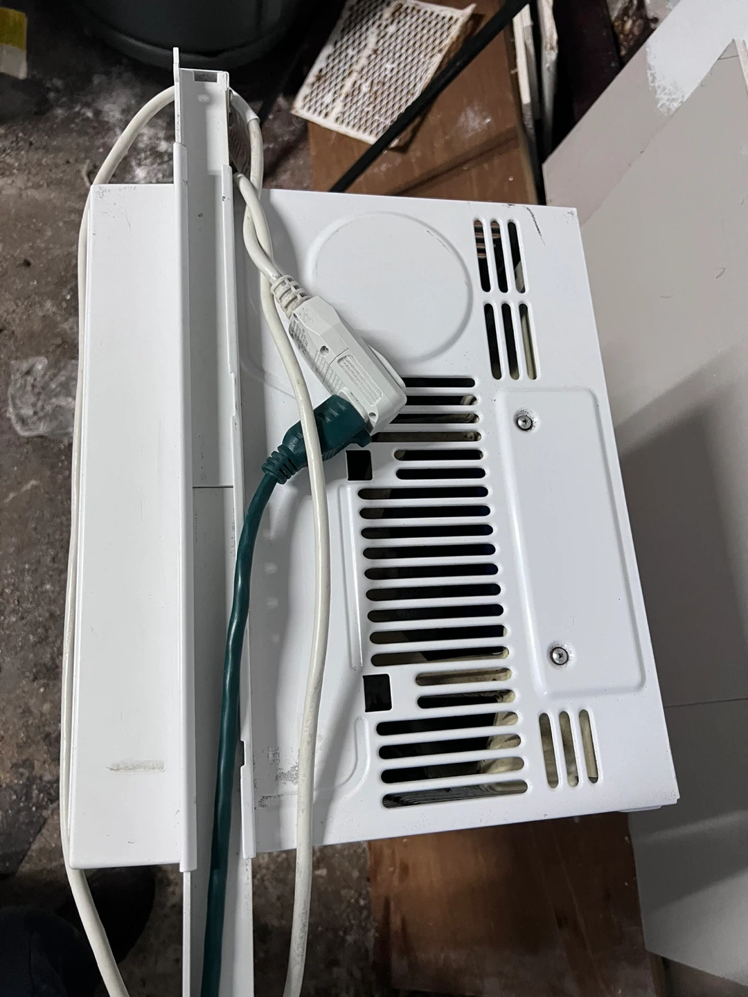 GE Room Air Conditioner - photo 4