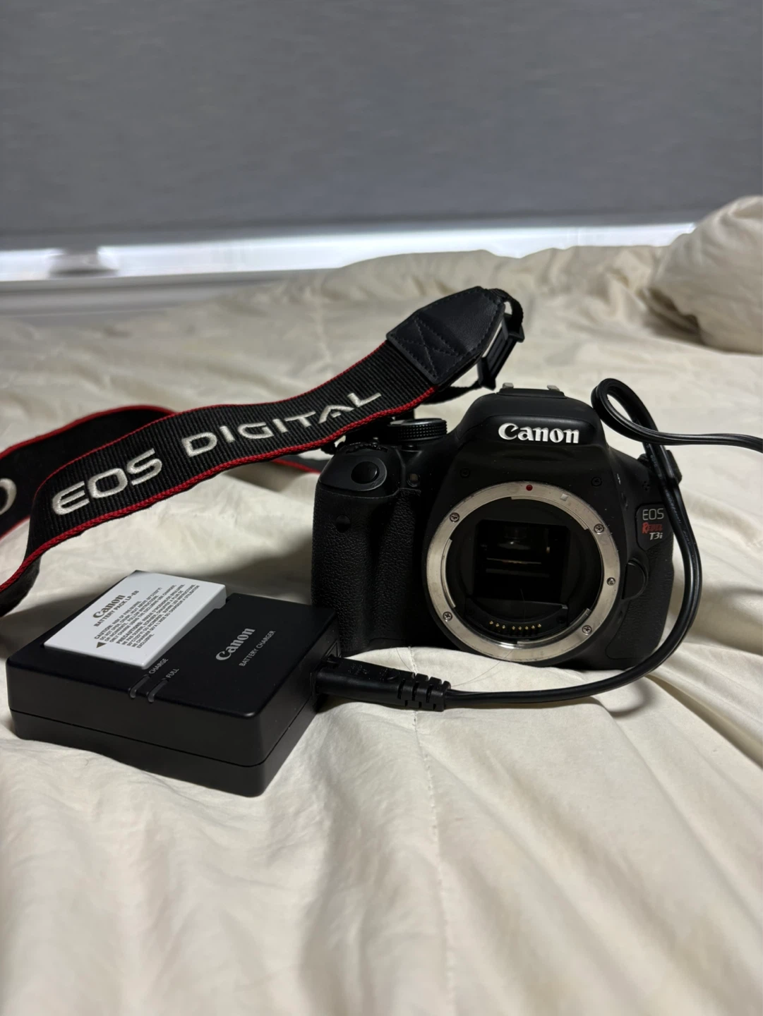 Canon EOS Rebel T3i Digital Camera
