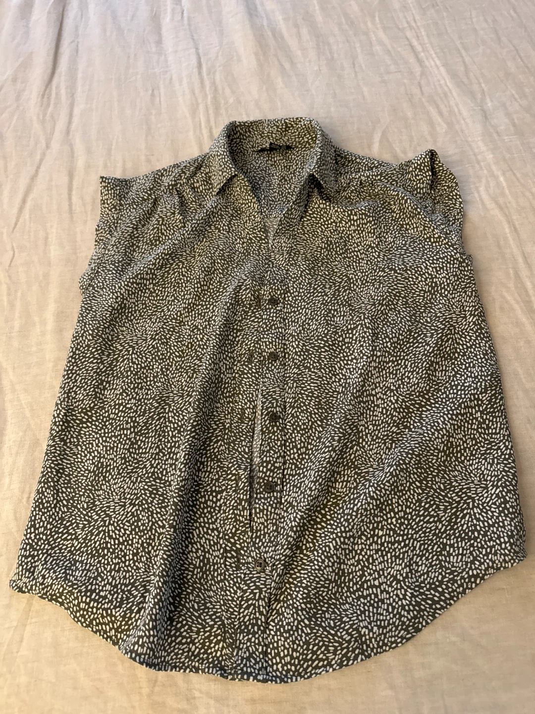 RW&CO. Sleeveless Blouse