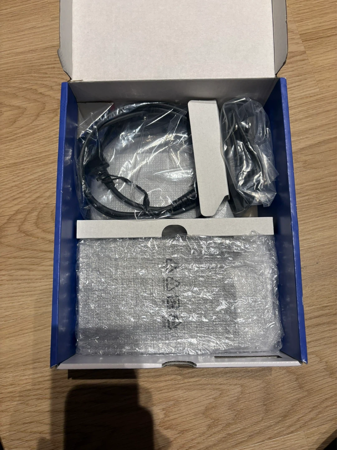 Brand New Nintendo Switch OLED & Carrying Case - photo 3