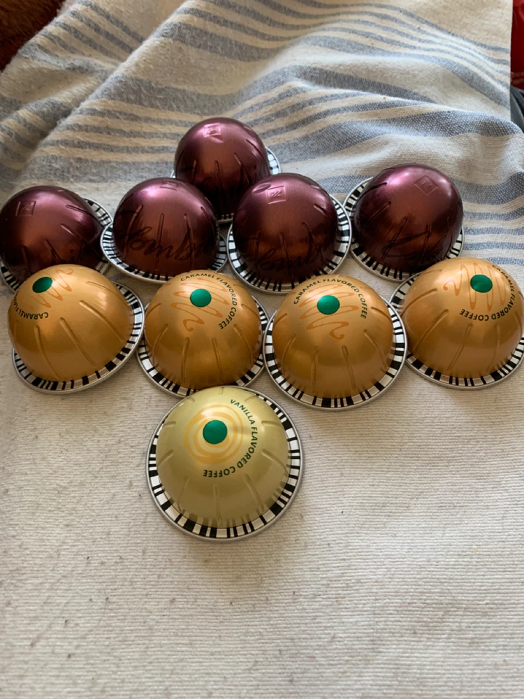 Nespresso Coffee Pods - Caramel & Vanilla Flavours - photo 2