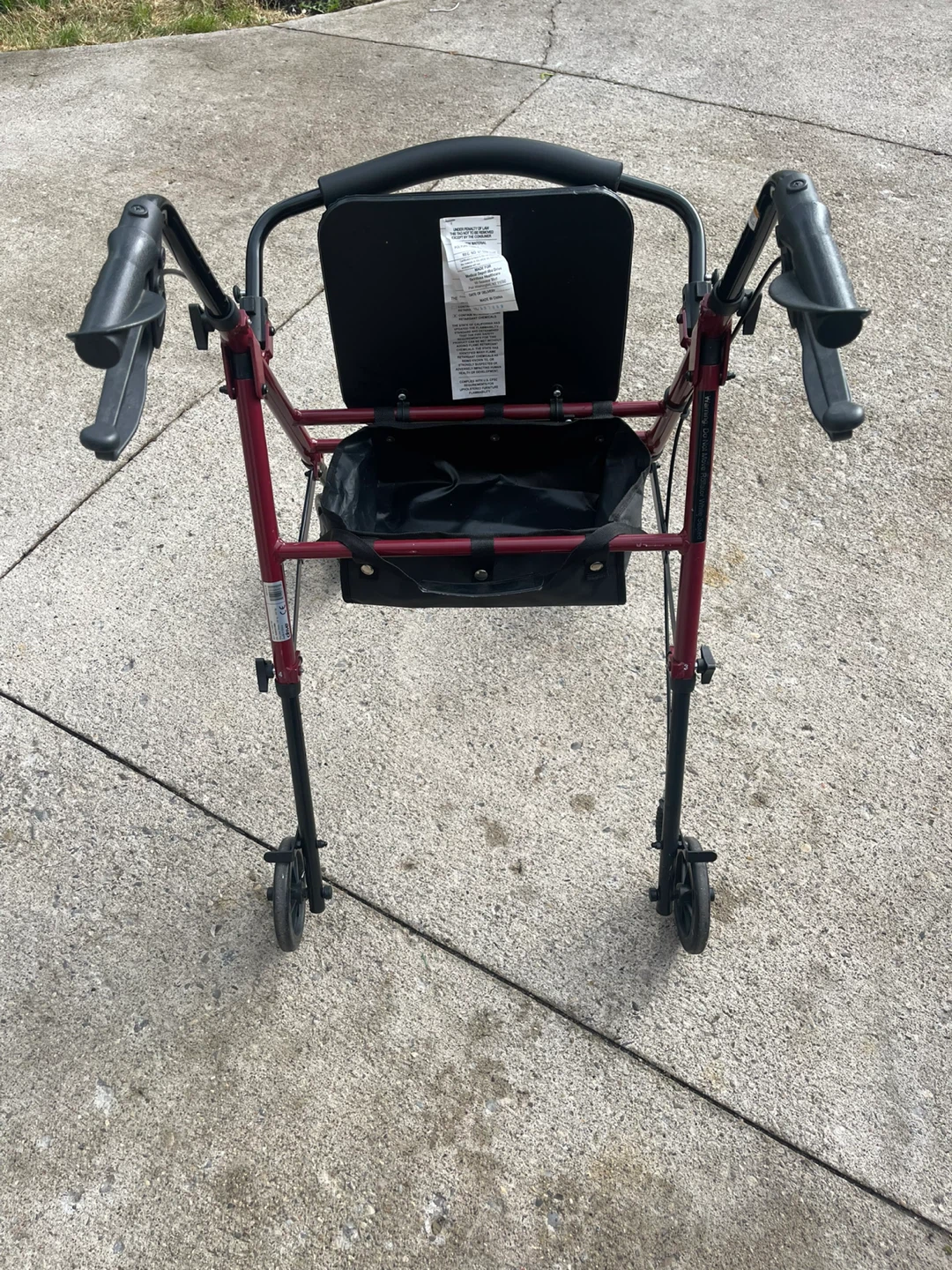 Drive Medical 3-Wheel Rollator Walker with Seat - photo 4