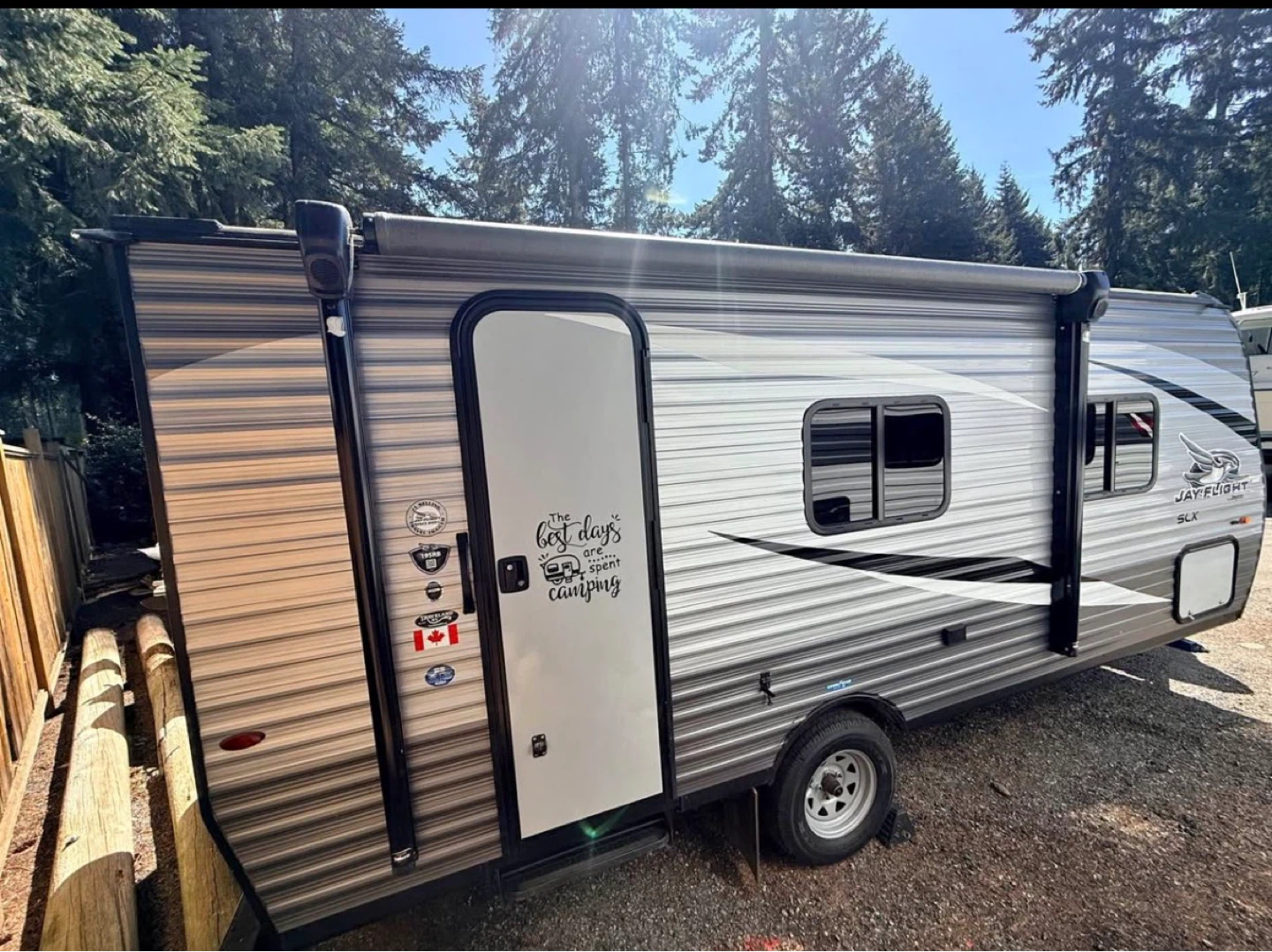 2021 Jayco Jay Flight SLX 195RB Solar . Easily towable