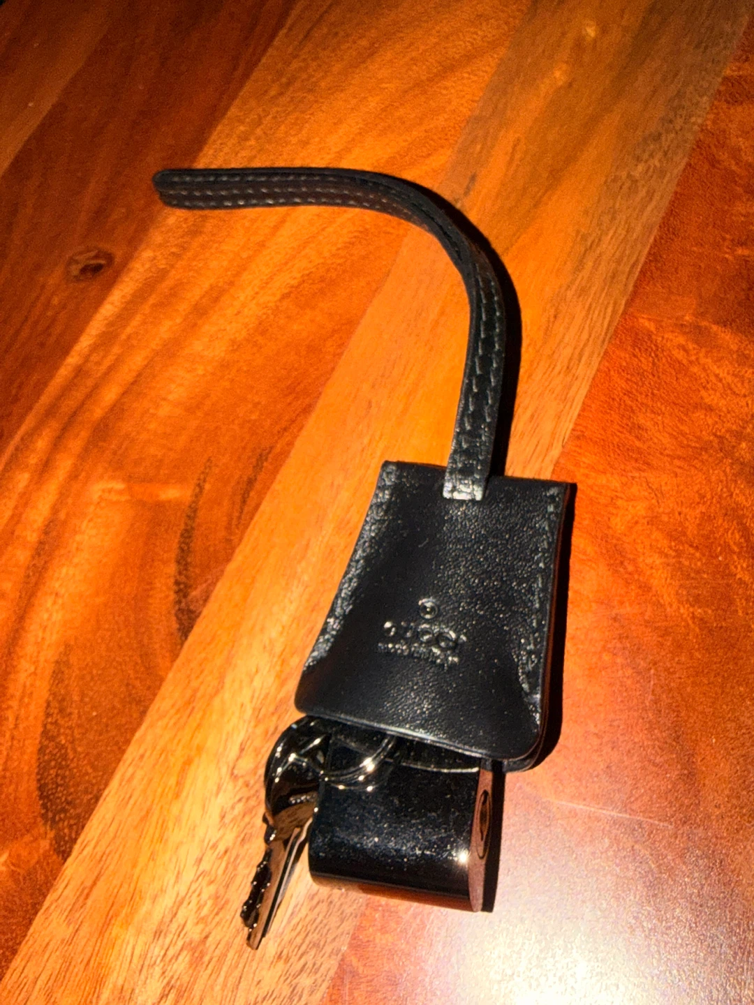 Gucci luggage/bag Lock & Keys with Leather Cover - photo 3