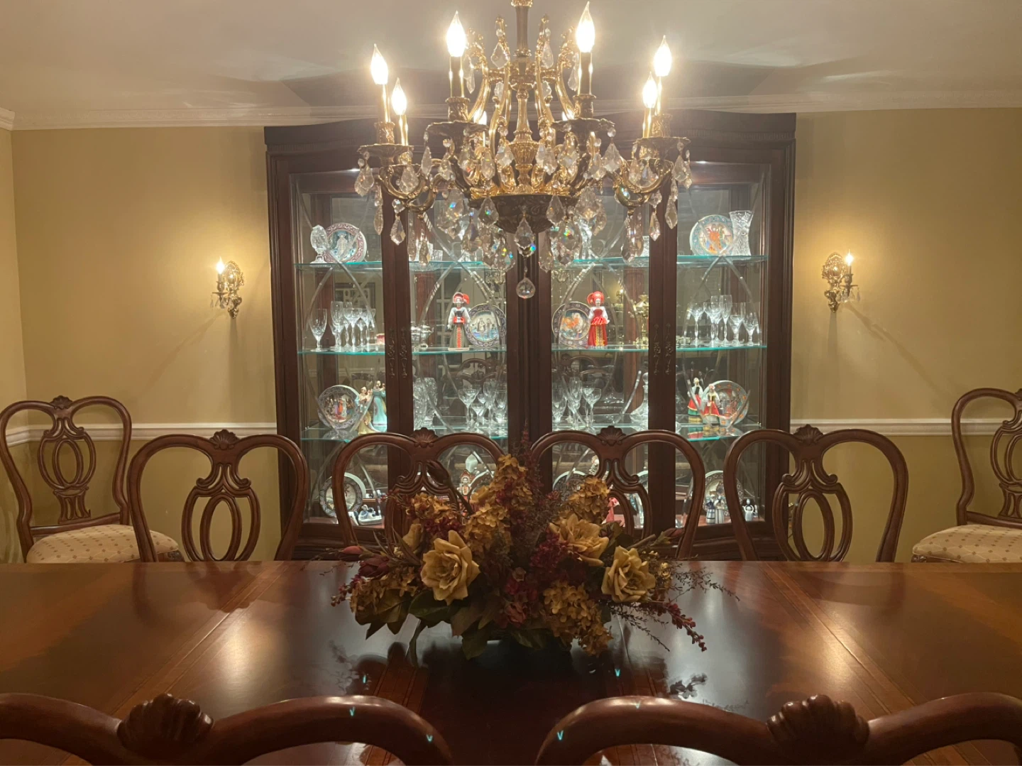 Dining room with 12 chairs - photo 2