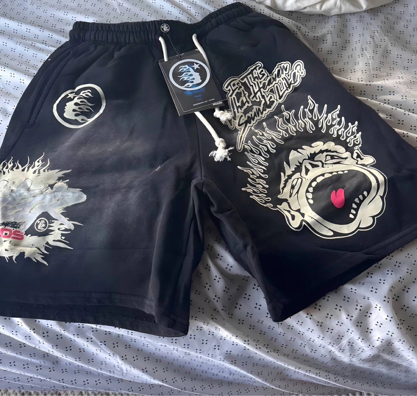 Hellstar shorts | Karrot