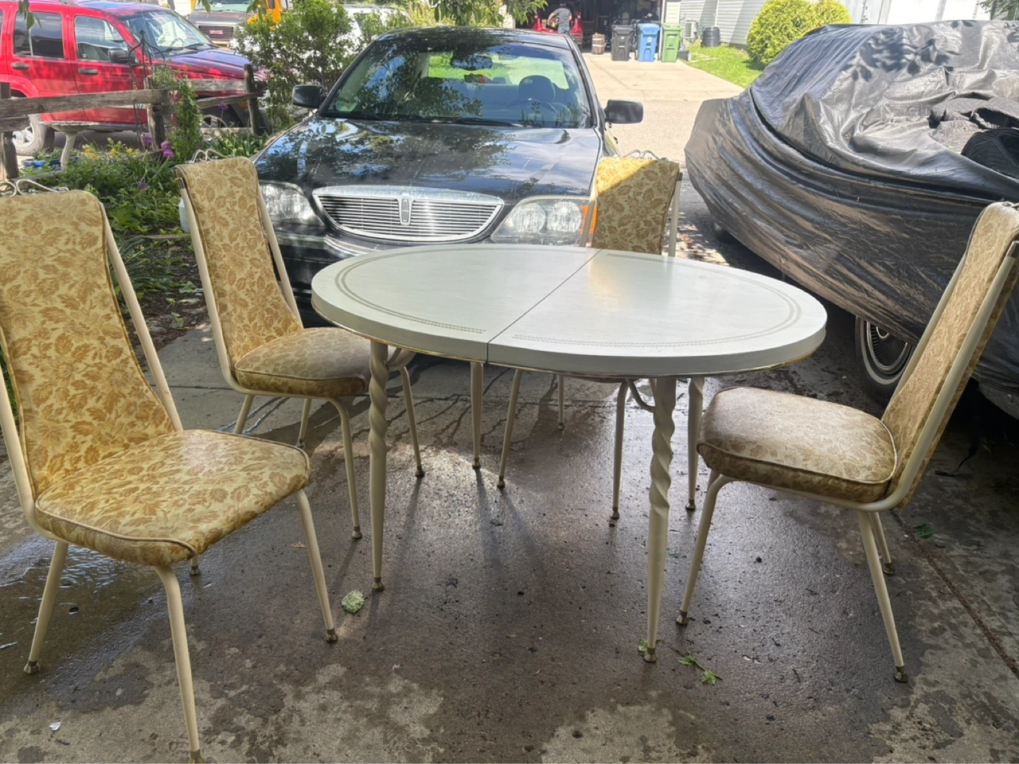 Vintage Dining Table Set with 4 Chairs
