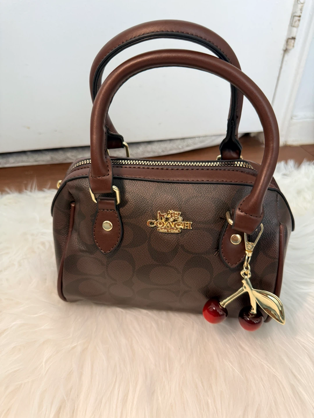 Coach brown purse - photo 2