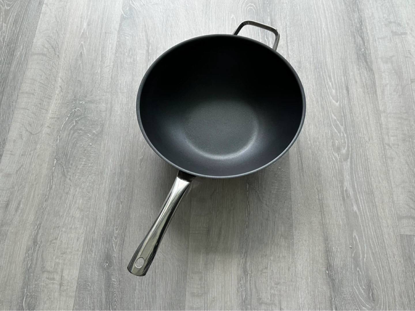 Black Wok with Stainless Steel Handle