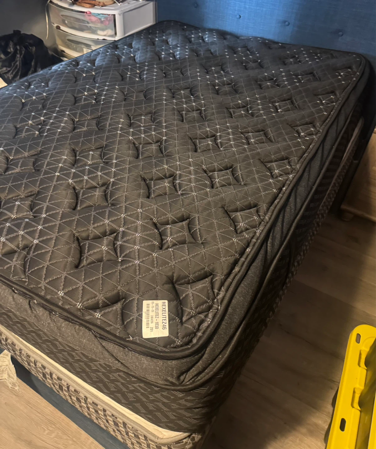 Helix Dusk Elite, Full,  Like New, Excellent Condition