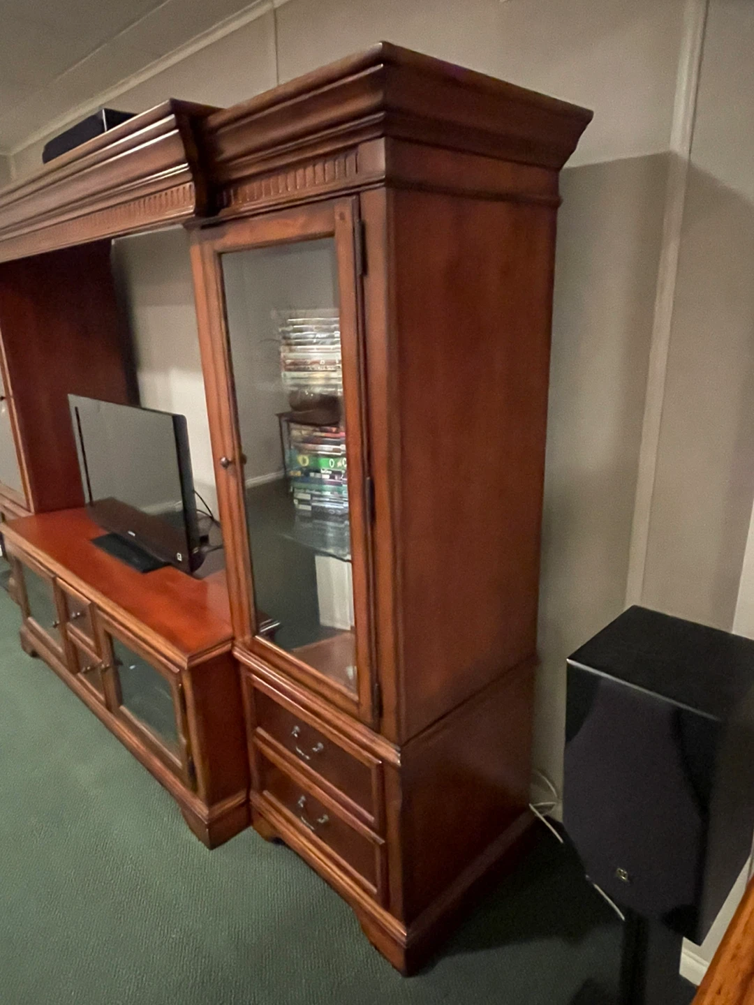 Entertainment center - photo 2