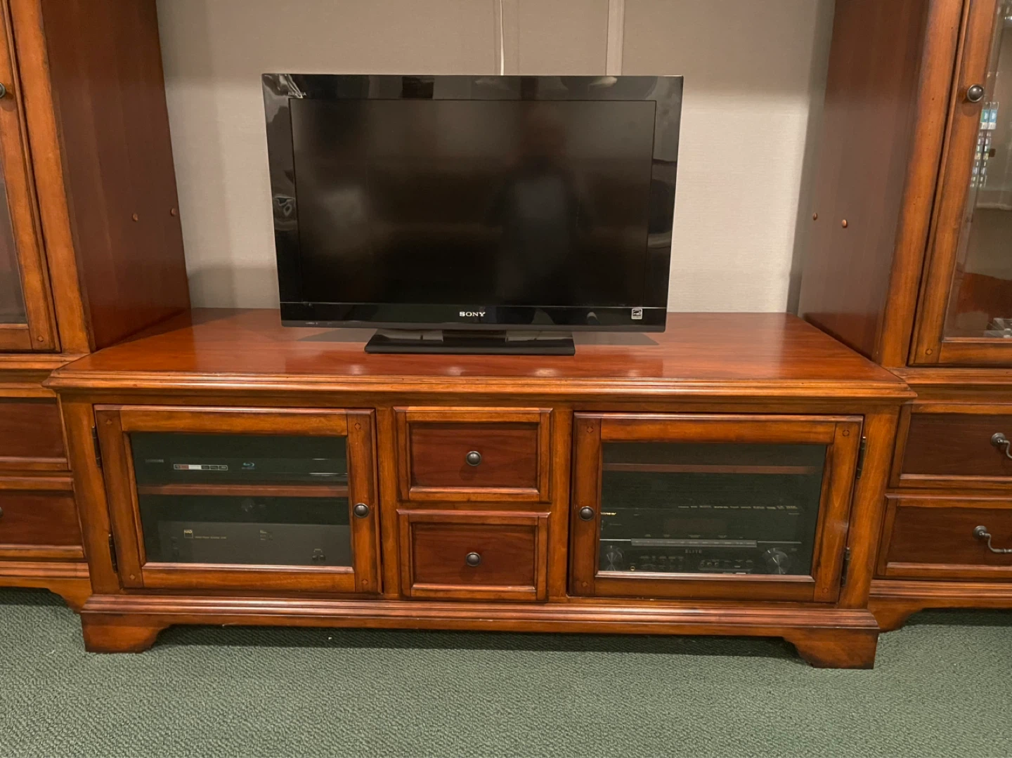 Entertainment center - photo 4
