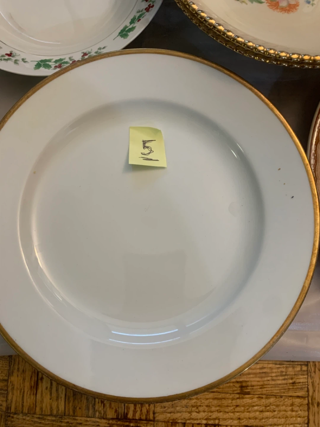 Vintage Decorative Plates different size - photo 2