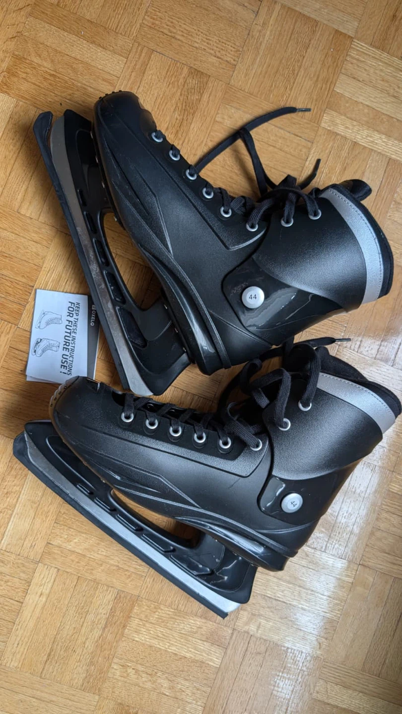 Black Figure Skates Size 44