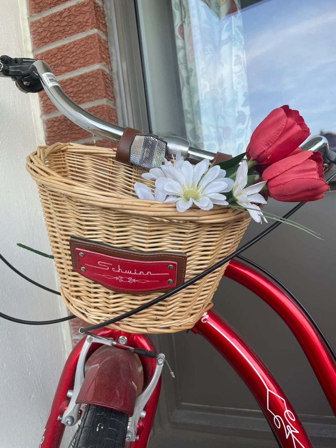 Schwinn Women's Cruiser Bike with Basket - photo 2