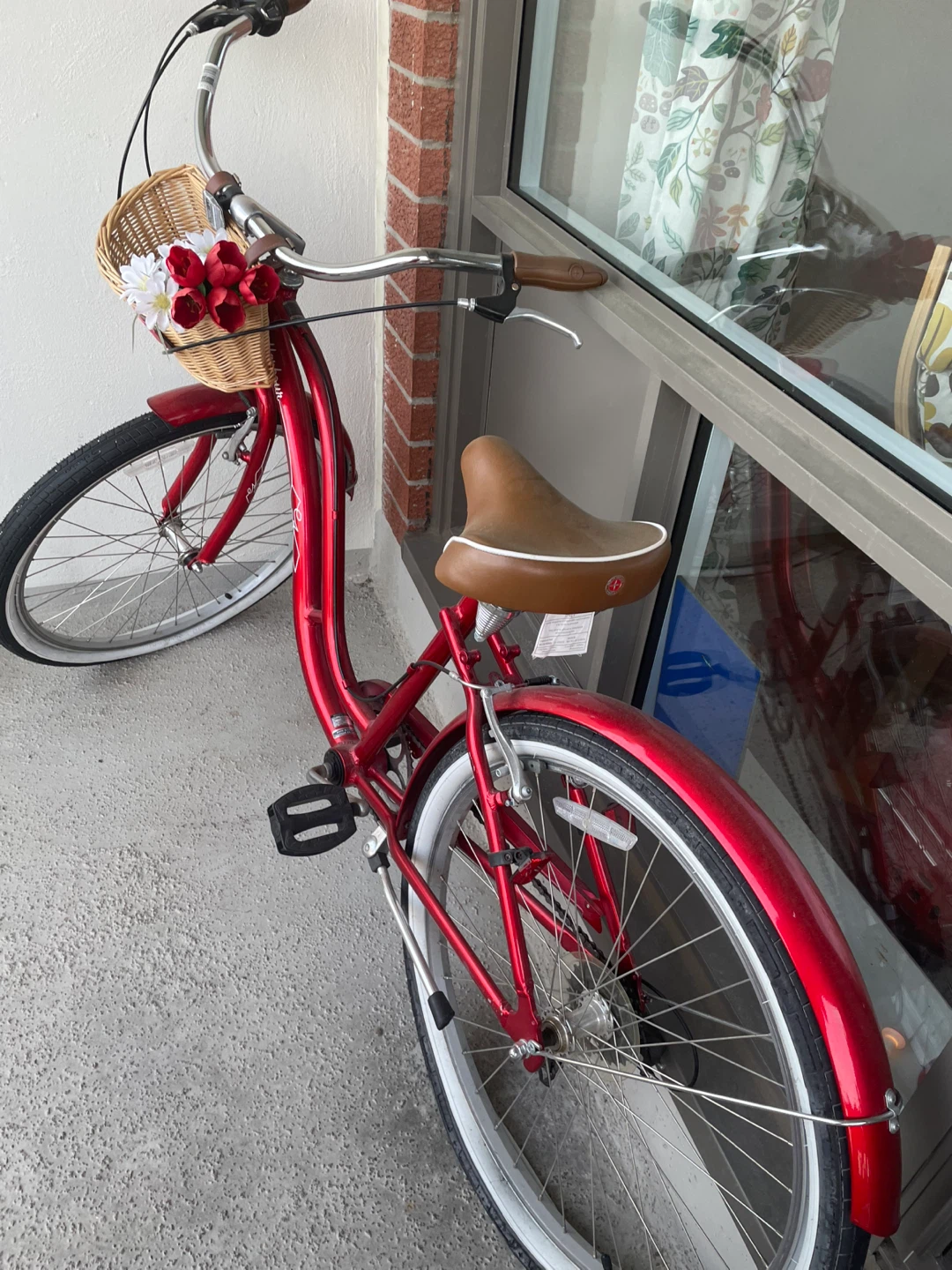 Schwinn Women's Cruiser Bike with Basket - photo 3