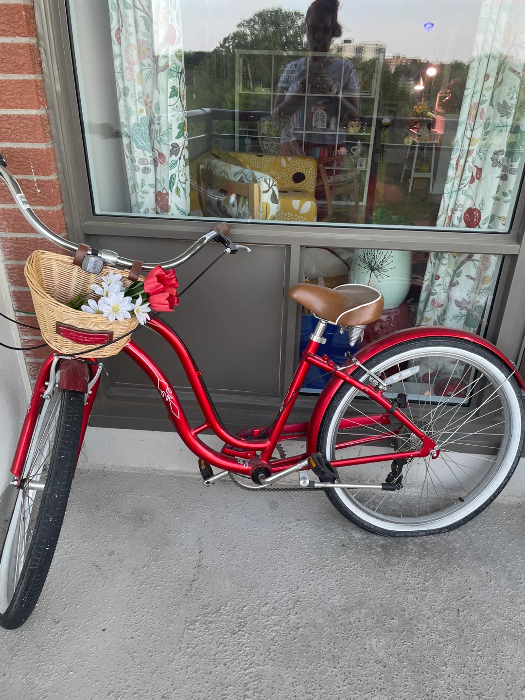 Schwinn Women's Cruiser Bike with Basket