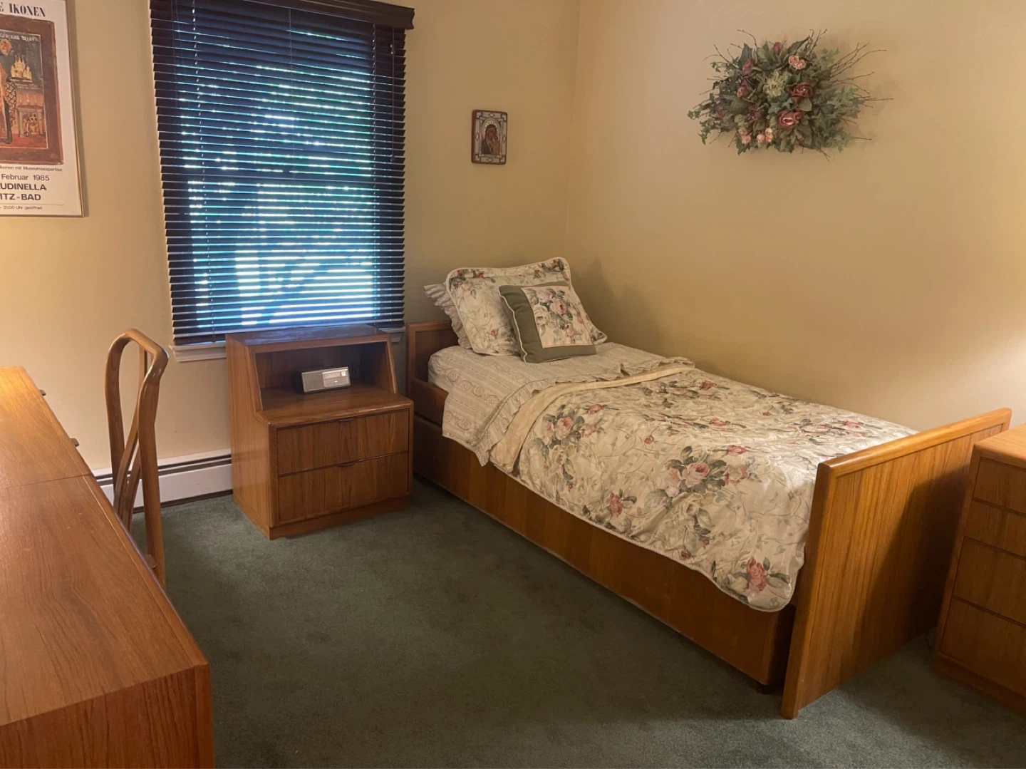 XL twin trundle bedroom set