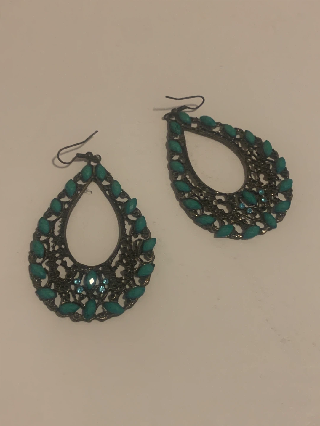 Turquoise Teardrop Dangle Earrings 🧡