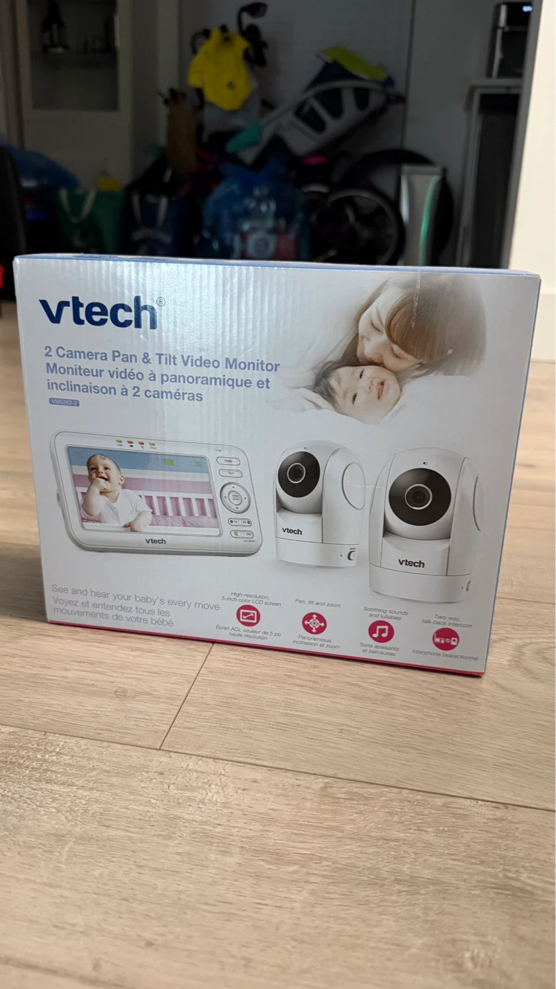 BRAND NEW - VTech 2 Camera Pan & Tilt Video Monitor