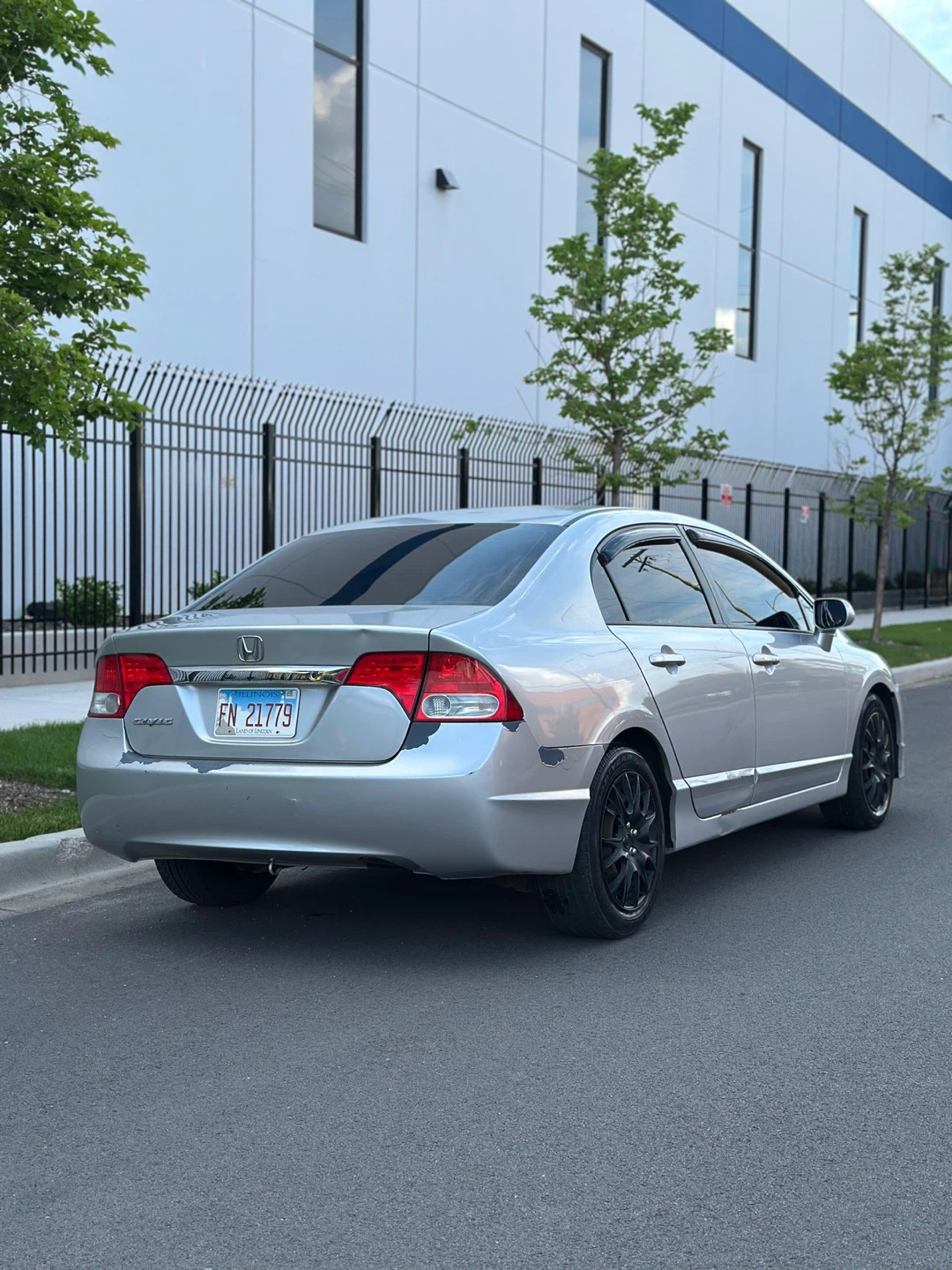 2010 Honda Civic Sedan Silver - photo 2