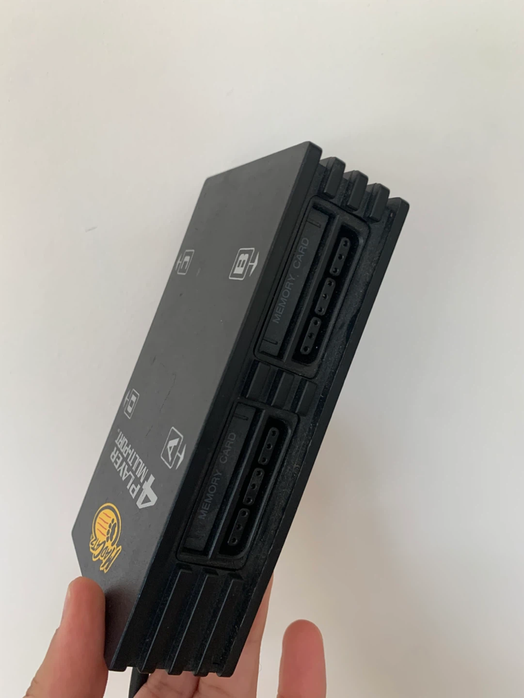 Mad Catz 4-Player Multi-Port Adapter for PS2 - photo 2