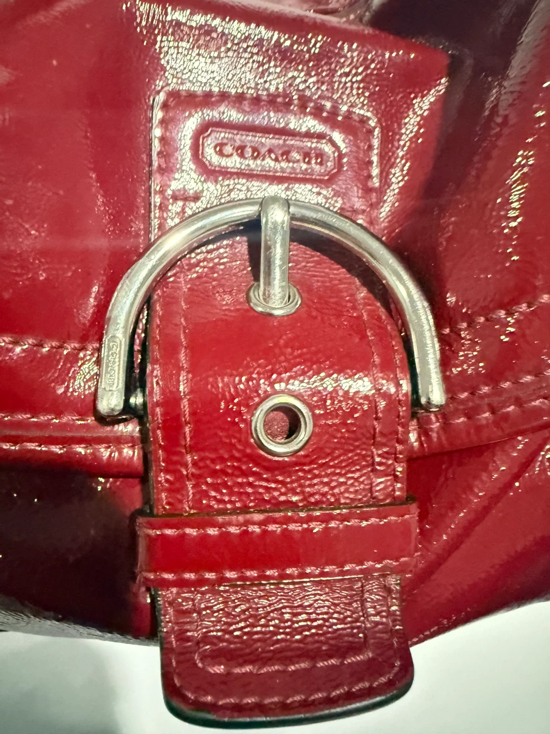 Red Patent Leather Coach Shoulder Bag - photo 4