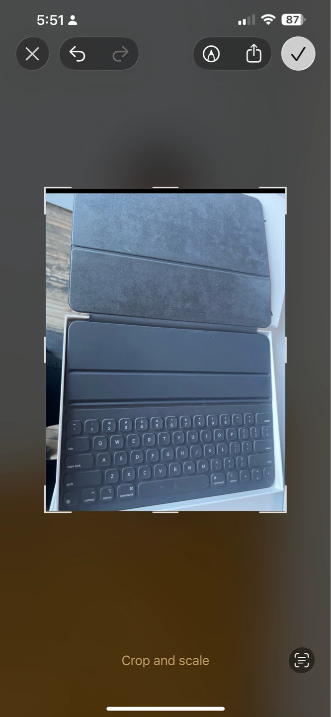 Apple iPad Pro Smart Keyboard Folio –     Good condition - photo 2