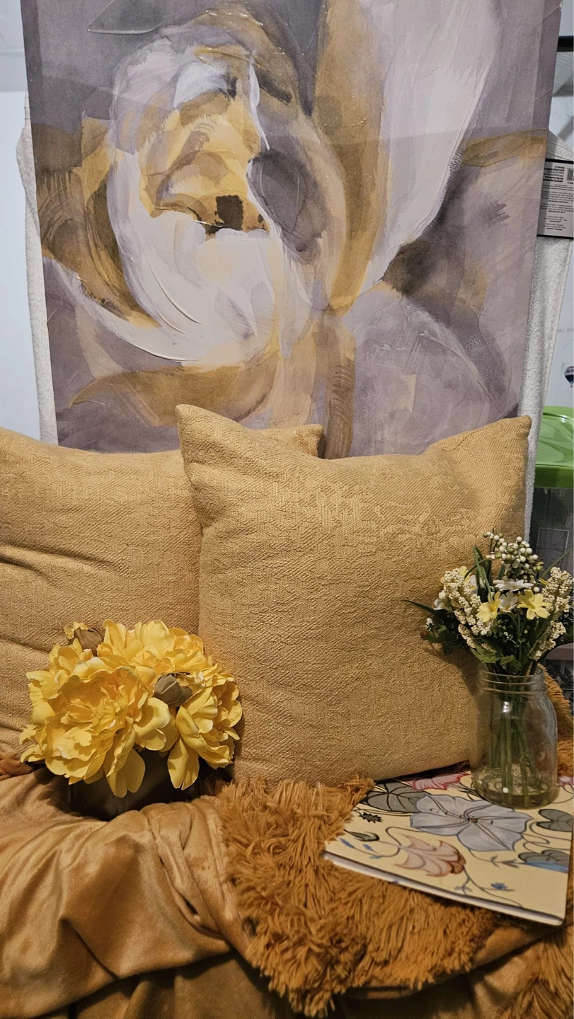 Warm Yellow Home Décor 7 Item Bundle+ Painting New Condition - photo 3