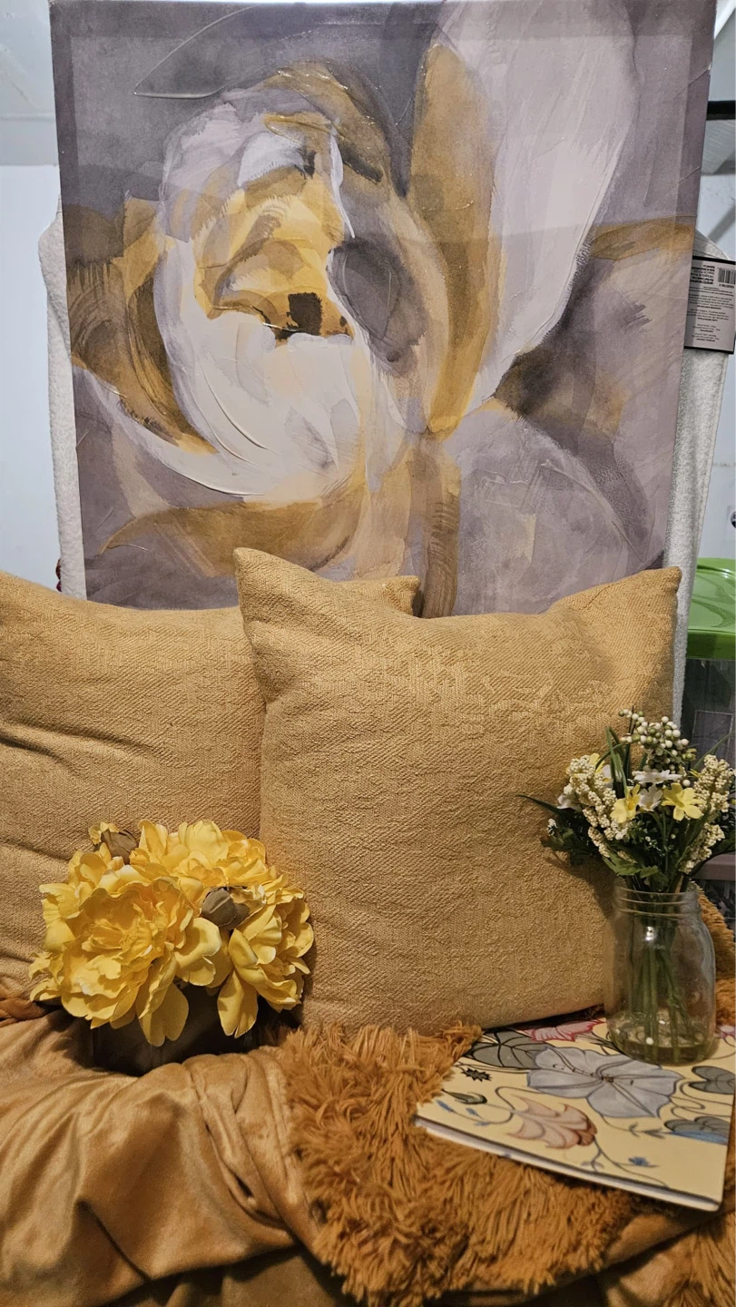 Warm Yellow Home Décor 7 Item Bundle+ Painting New Condition - photo 4