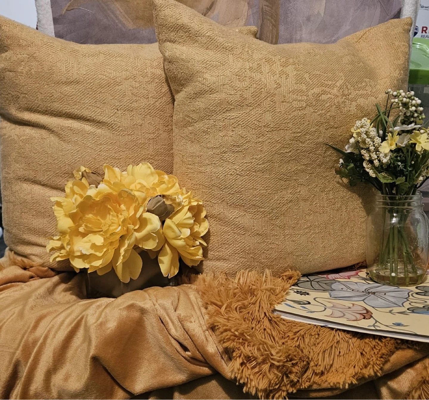Warm Yellow Home Décor 7 Item Bundle+ Painting New Condition - photo 5