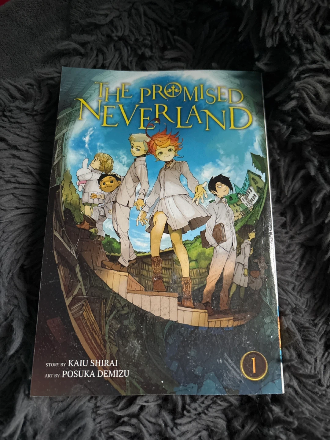 The Promised Neverland Vol. 1