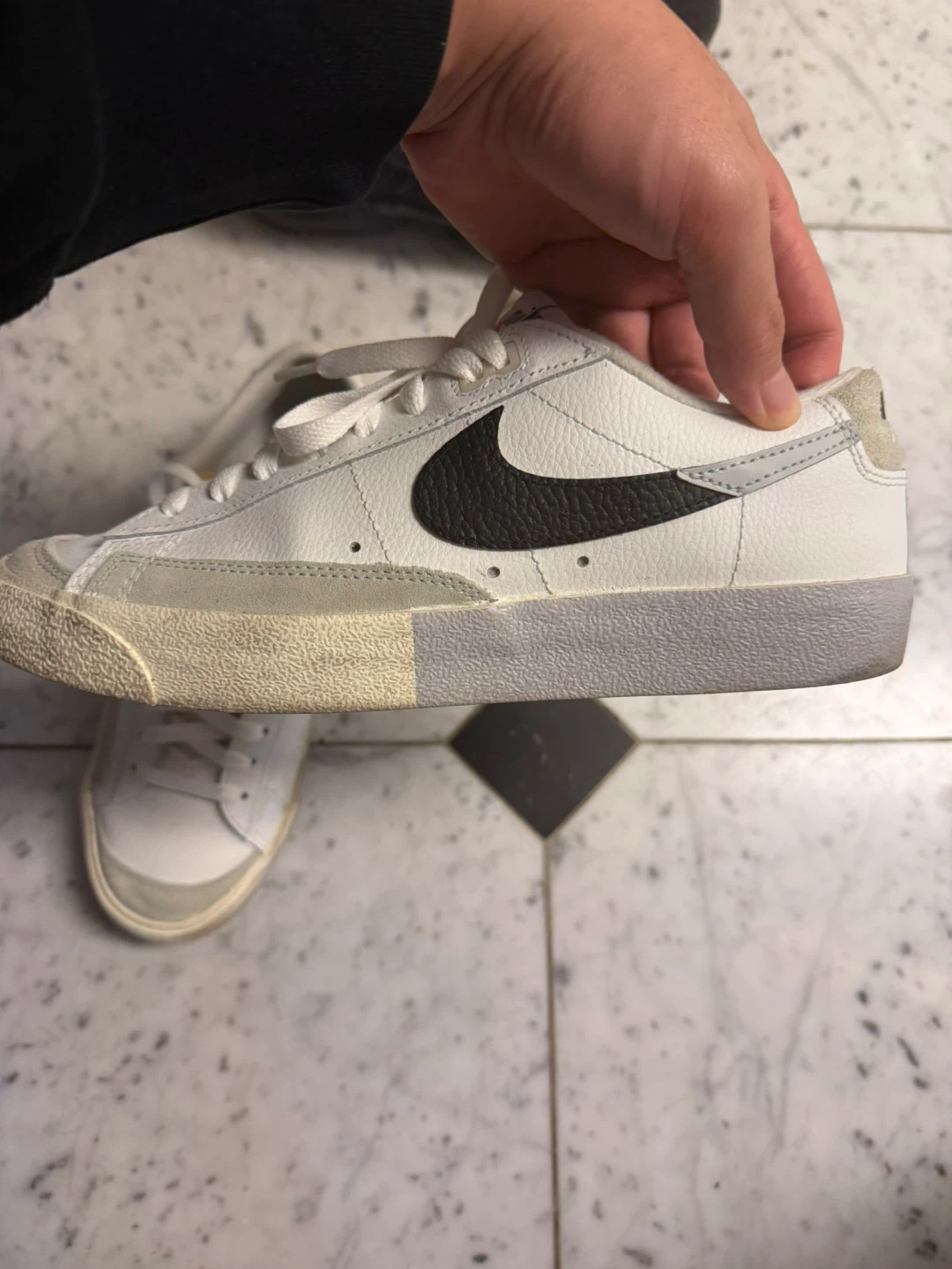 Nike Blazer Low '77 White Black Sneakers
