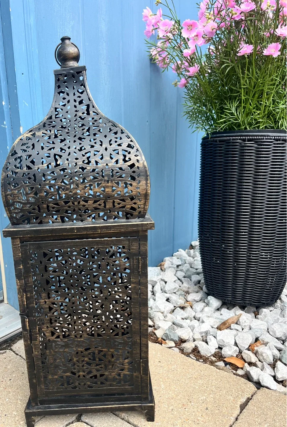 LARGE LANTERN INDOOR/OUTDOOR