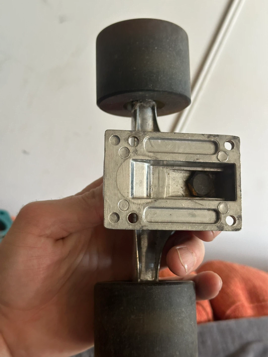 Vintage skate trucks and wheels - photo 5