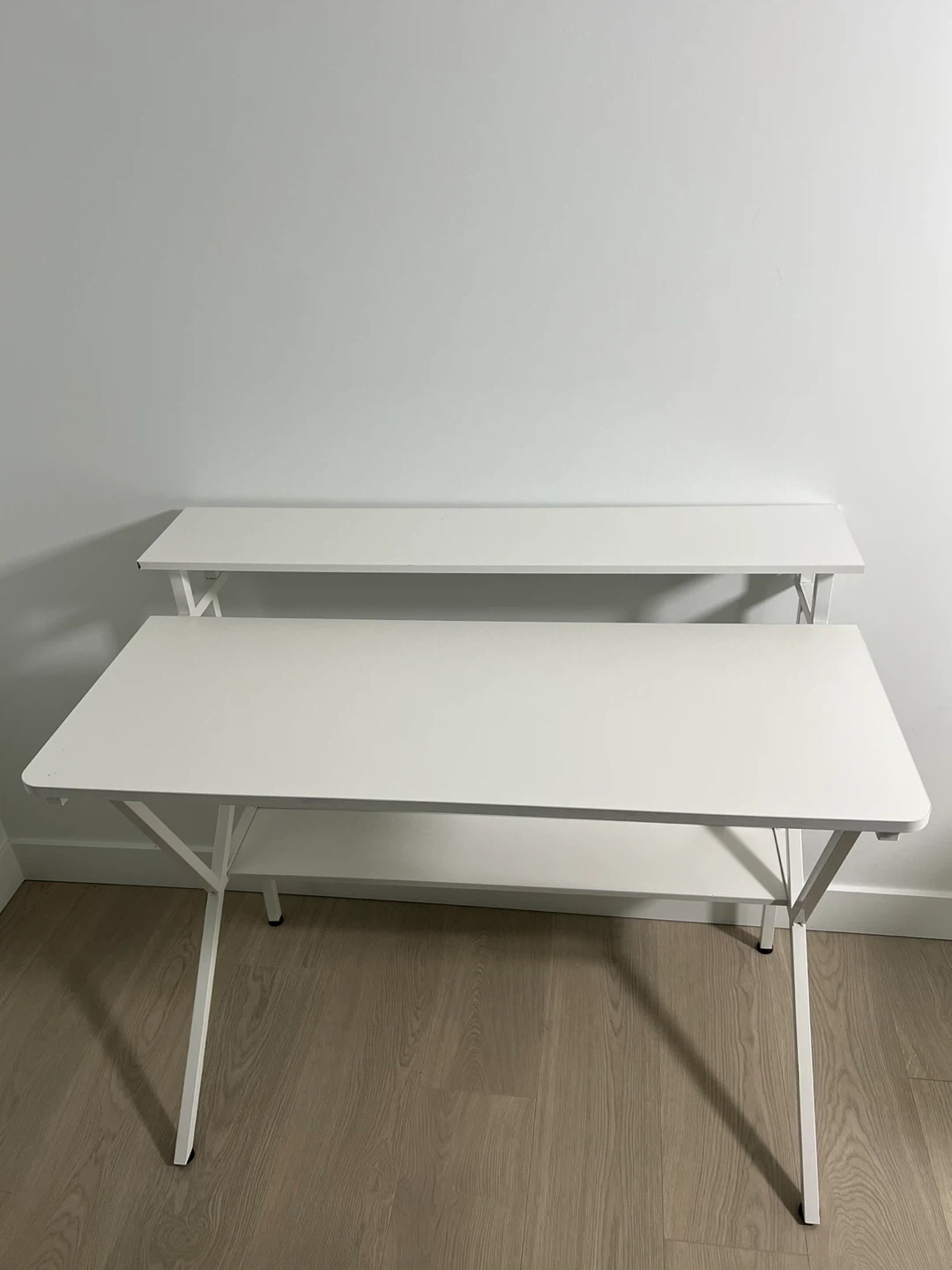 39'' White Computer Desk with Monitor & Storage Shelves
