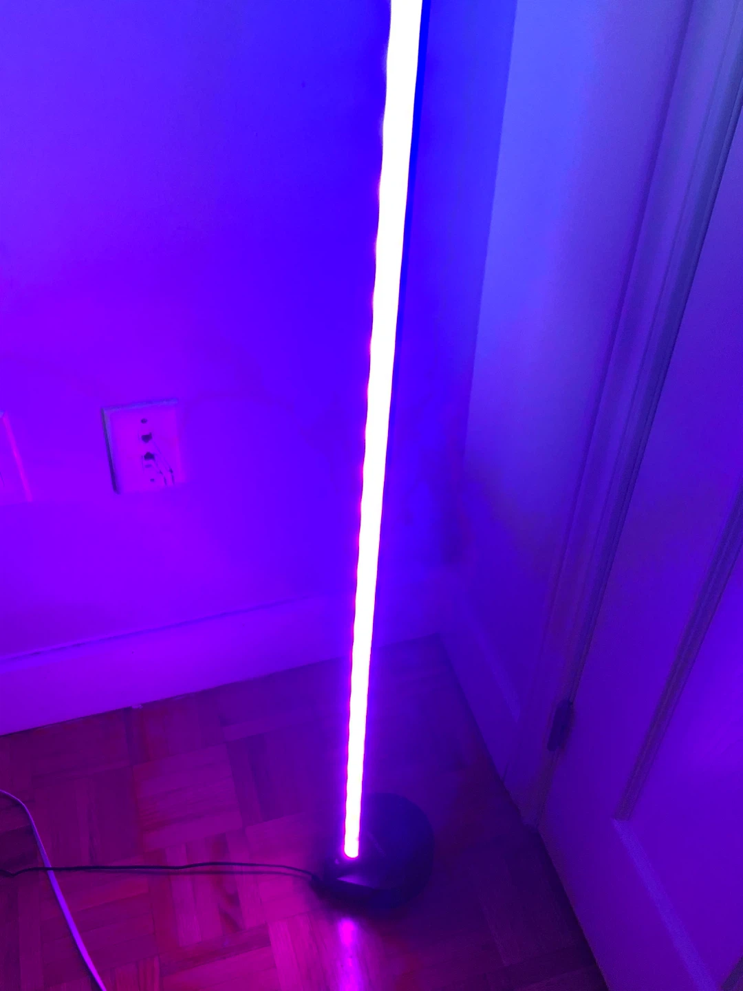 LED Floor Lamp - photo 2
